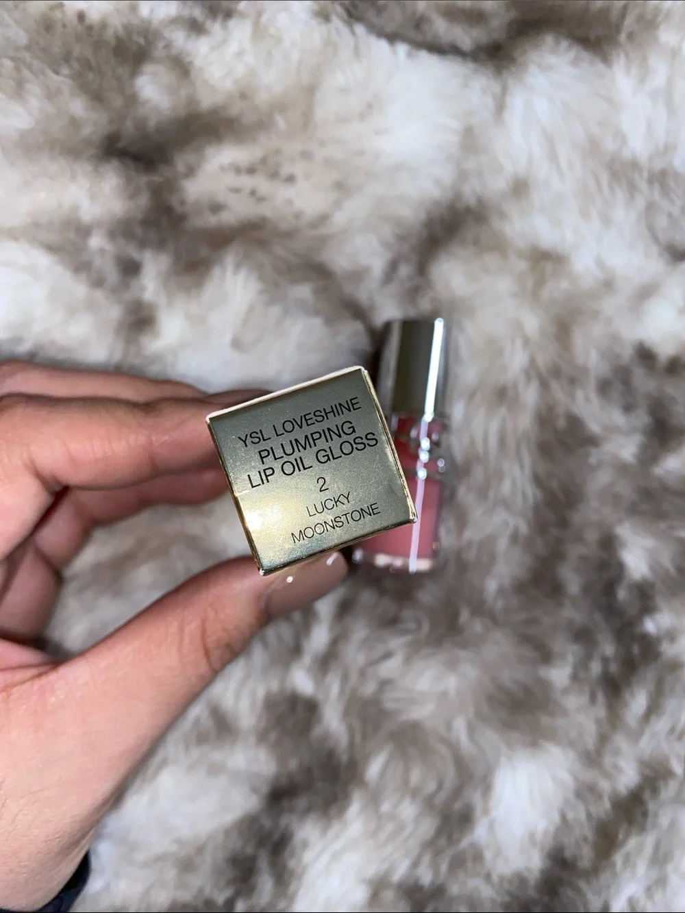 Yves Saint Laurent LoveShine Plumping Lip Oil Gloss - moonstone